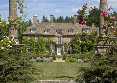 Conkwell Grange 2016 2 (Knight Frank)