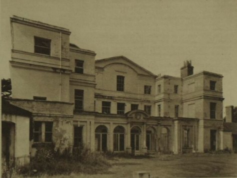 Moor Park 3 - Illustrated London News Aug 28 1948