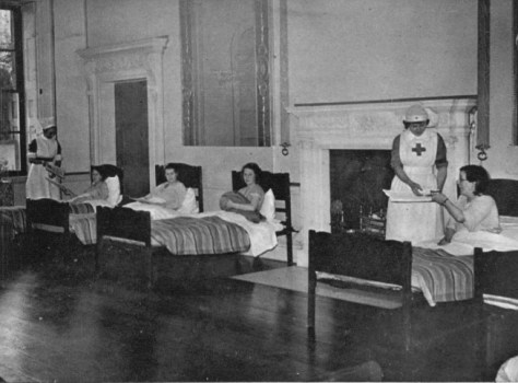 Shardeloes - Drawing-Room - The Tatler 5 June 1940