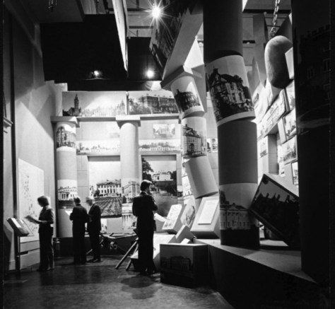 The Destruction of the Country House (Historic Interiors)