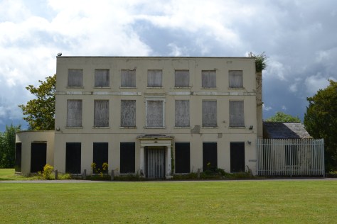 Harefield_Park_(2011) - Wikimedia Commons