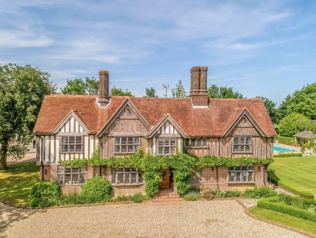 Broomwood Manor - 2018 - Savills 24