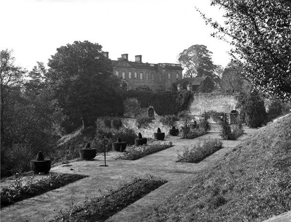 Highhead Castle - Country Life 7