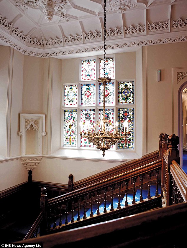 New Lodge - Daily Mail 3