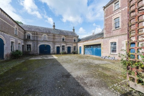 gilford castle - savills - 2018 (6)