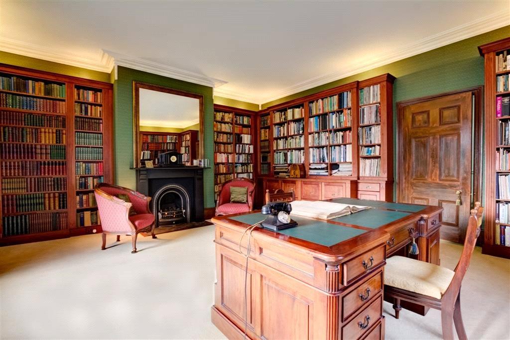 Bradford Manor - 2019 - Fine & Country (16)