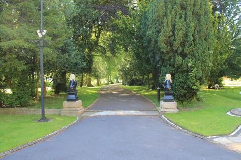 Bramley Meade - 2018 - On the Market (14)