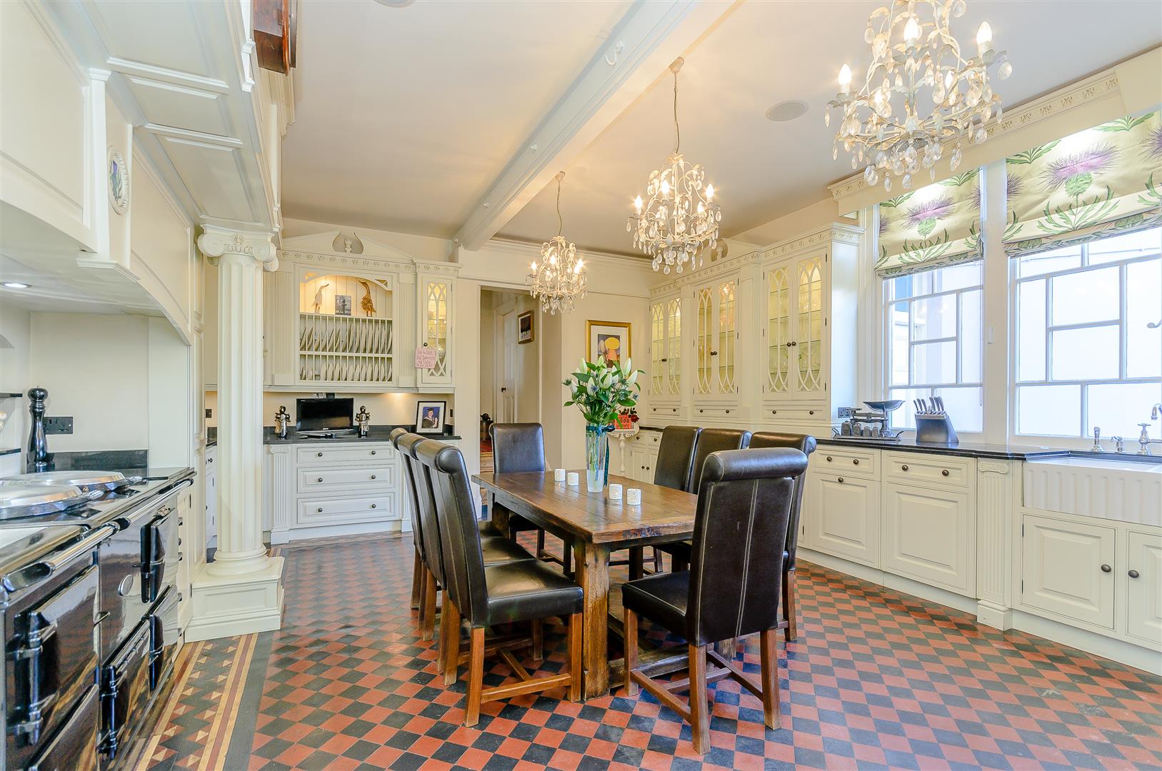 Callingwood Hall - 2019 - Fine&Country (2)