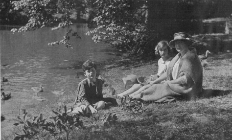 Brookhill Hall - The Tatler - Oct 19 1921 - BNA (1)