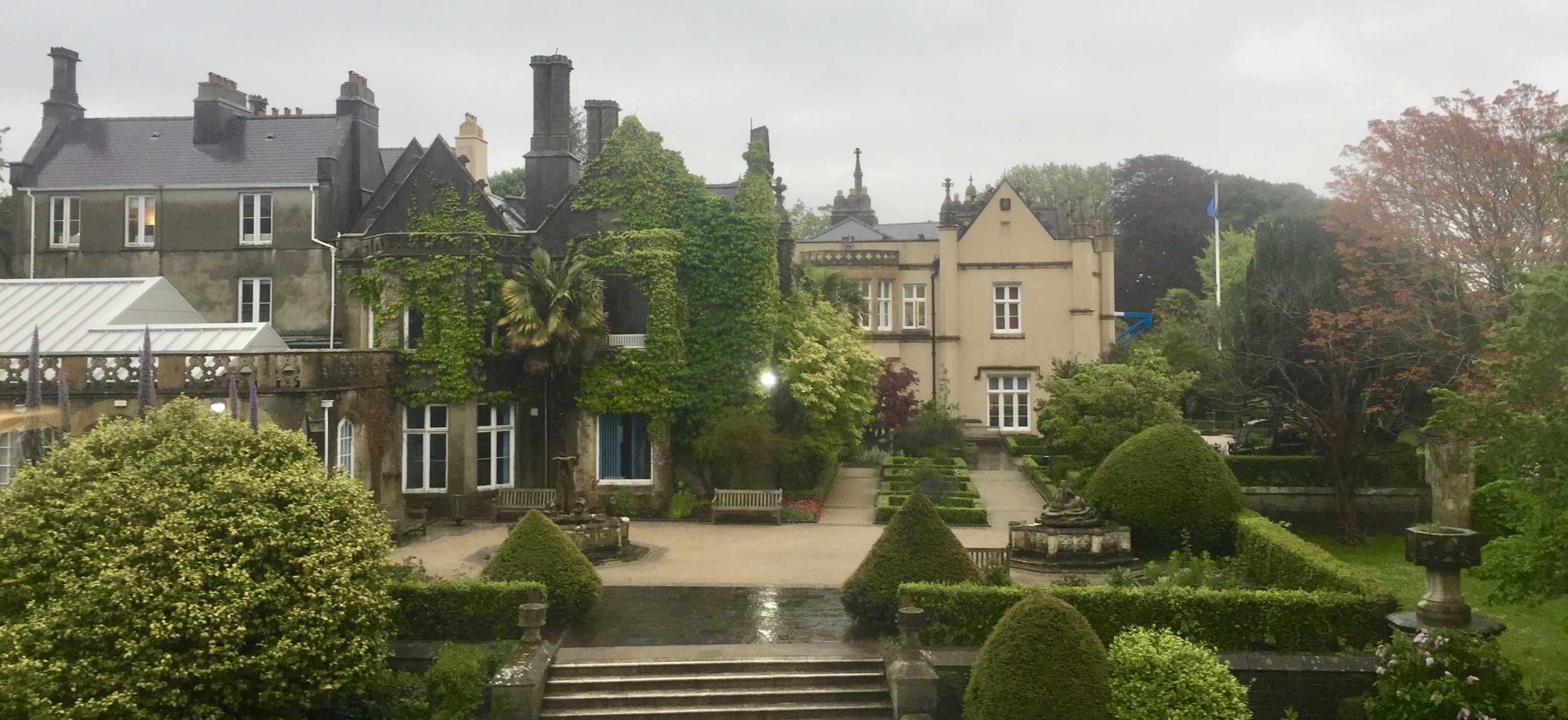 Swansea_University_Singleton_Abbey